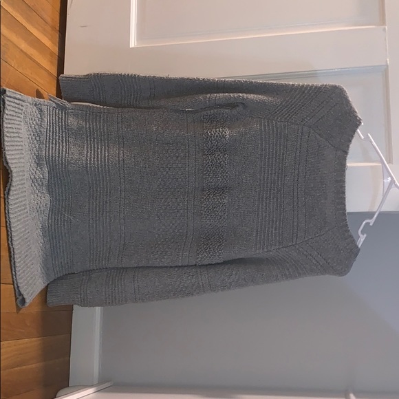 Gray sweater dress from Abercrombie - Picture 5 of 5